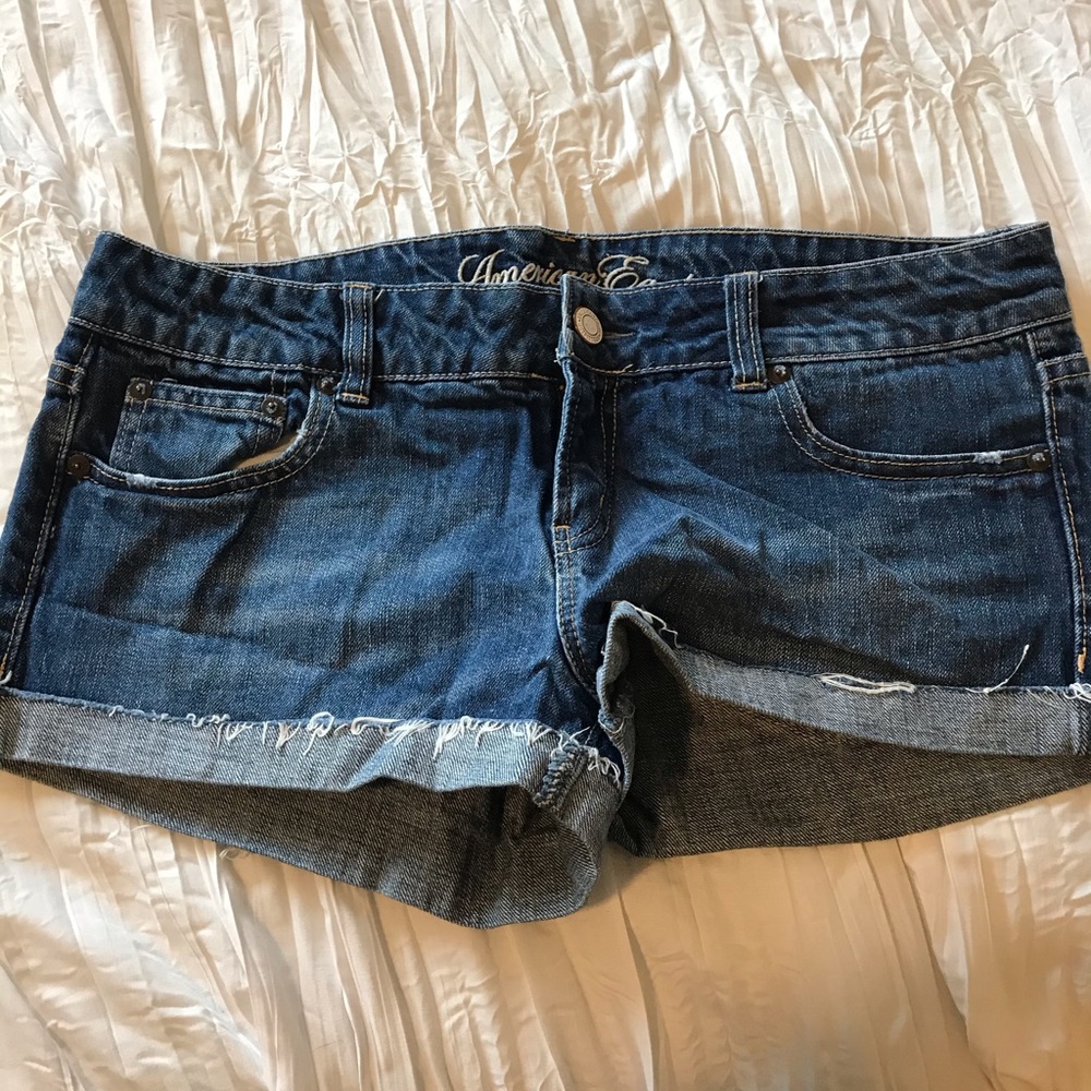 American Eagle cut off shorts